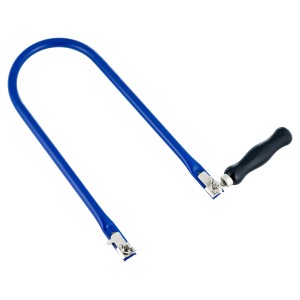 Piła włosowa LUX Classic z niebieską ramą i drewnianą rączką do precyzyjnych prac w drewnie.