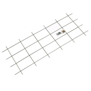 Zielona metalowa krata, 150x60 cm, z mocowaniami do roślin pnących.