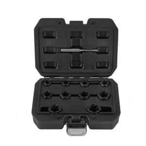 Zestaw kluczy t.b.t. w czarnej walizce, różne rozmiary.