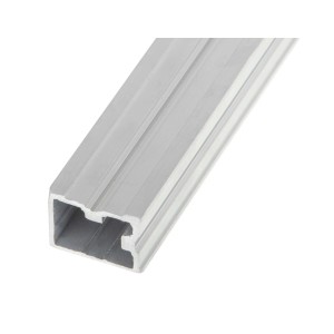 Srebrna listwa profilowa do desek tarasowych.