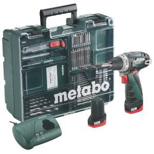 Zestaw wiertarko-wkrętarki akumulatorowej Metabo PowerMaxx BS Basic 12 V z walizką, akumulatorami i ładowarką.