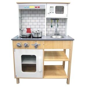 Drewniana kuchnia do zabawy z piekarnikiem, zlewem i akcesoriami dla dzieci do zabawy i nauki.