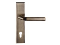 Klamka z szyldem Zeus prawa patyna