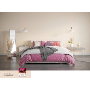 Sypialnia pomalowana w naturalnych kolorach lnu farbą Kolorowe farby do ścian. Puszka z farbą na pierwszym planie.