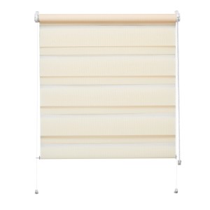 Beżowa roleta t.b.t. z poziomymi paskami do okien.