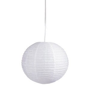 Biała papierowa lampa wisząca w kształcie kuli.