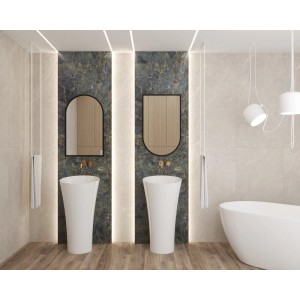 Nowoczesna łazienka z dwiema umywalkami, lustrami i wanną wolnostojącą.