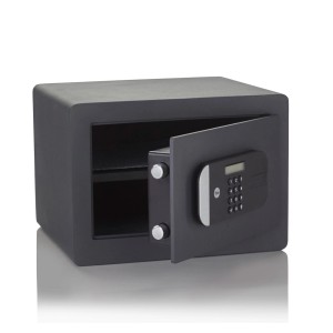Otwarty, szary sejf t.b.t. z cyfrowym panelem dla zwiększenia bezpieczeństwa.