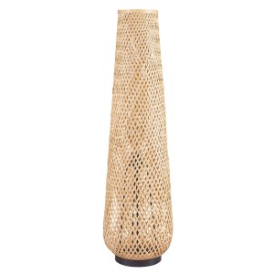 Lampa podłogowa t.b.t. z rattanu dla przytulnego światła.
