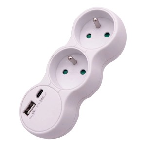 Biały rozgałęźnik t.b.t. z 2 gniazdami i portami USB.