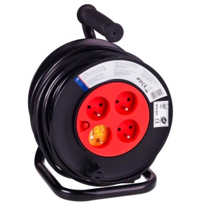 Czarny przedłużacz na bębnie z czerwoną wkładką i czterema gniazdami, kabel 25m.