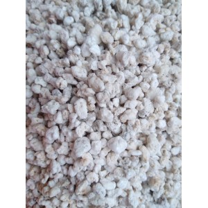 Zbliżenie perlitu, szkła wulkanicznego.