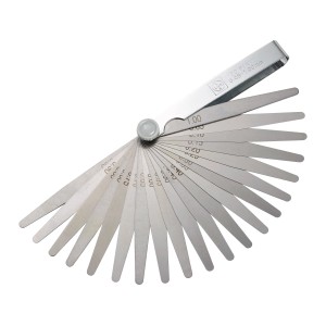 Szczelinomierz LUX Comfort z 20 listkami do pomiaru szczelin od 0,05 do 1 mm.