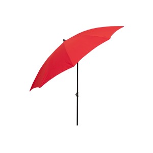 Czerwony parasol balkonowy t.b.t. na słoneczne godziny na balkonie.