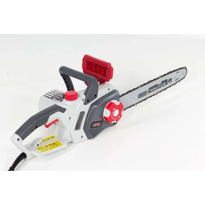 Elektryczna piła łańcuchowa t.b.t. z szaro-białą obudową i czerwonymi akcentami.