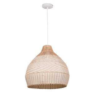 Lampa wisząca z rattanu, naturalna i biała, tworząca przytulną atmosferę w pomieszczeniu.