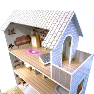 Drewniany domek dla lalek, wielopiętrowy, z meblami i dekoracjami do zabaw dla dzieci.