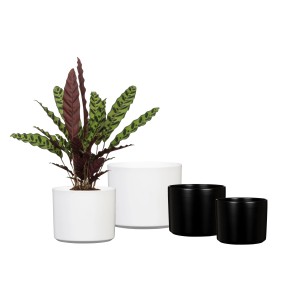 Osłonka Scheurich Monaco w kolorach Panna, biały i czarny, różne rozmiary.