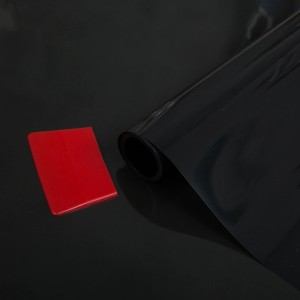 Folia przyciemniająca d-c-fix (200x90cm) ze ściągaczką do ochrony przed słońcem i dekoracji.