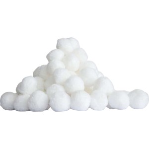 t.b.t. wata filtracyjna do systemów filtracji basenowej, białe kulki waty w stosie.