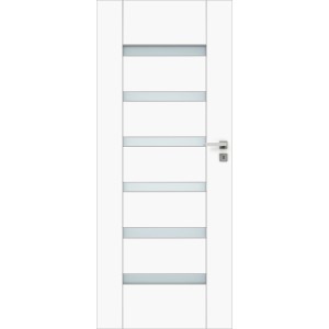 Białe drzwi wewnętrzne t.b.t. z pięcioma poziomymi wstawkami szklanymi.