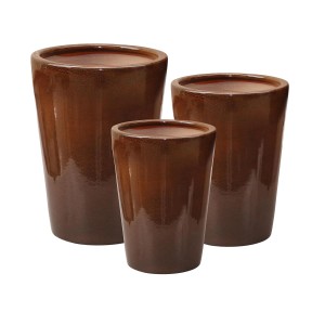 Brązowe doniczki t.b.t., zestaw 3 sztuk, do użytku wewnątrz i na zewnątrz.