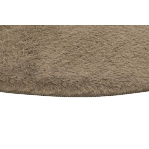 Zbliżenie: Brązowy, okrągły dywan z długim włosiem (t.b.t.)