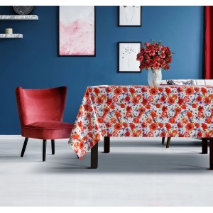 Stół z obrusem t.b.t. we wzory kwiatowe. Dekoracyjny obrus do jadalni.