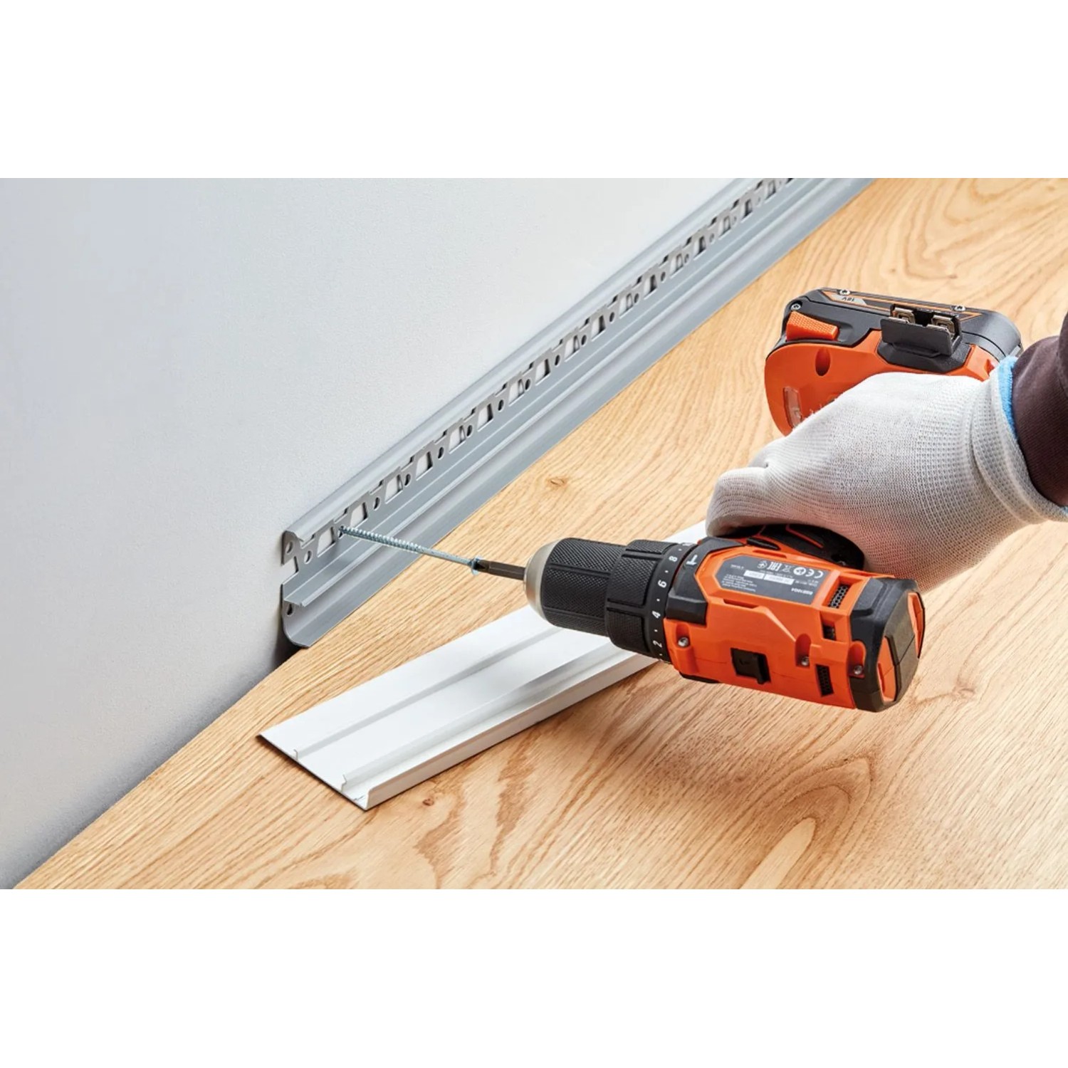 Cezar Listwa przypodłogowa Hi-Line PVC Dąb Sardynia 75x22x2500_6