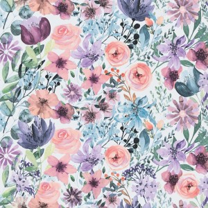 Kwiatowy wzór na obrusy: Róże, tulipany i hortensje w pastelowych kolorach.