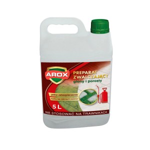 Kanister ze środkiem do usuwania mchu i glonów. Idealny do czyszczenia kamieni i płytek na zewnątrz.