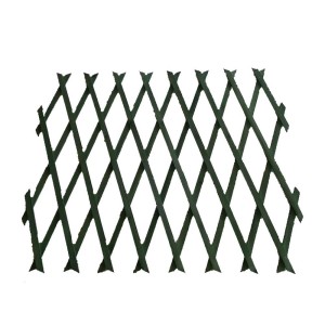 Zielona drewniana krata do ogrodu i na taras.