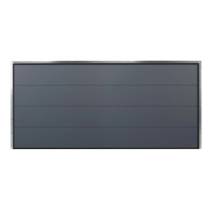 Szara brama garażowa z poziomymi panelami.