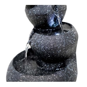 Dekoracyjna fontanna ogrodowa z elementami wodnymi, wielopoziomowa, w kolorze czarnym.