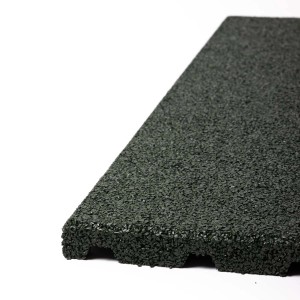 Zielona mata bezpieczeństwa do urządzeń zabawowych, Dalszy sprzęt do zabawy.