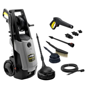 Myjka ciśnieniowa Lavor z akcesoriami, takimi jak dysze, szczotki i pistolet.