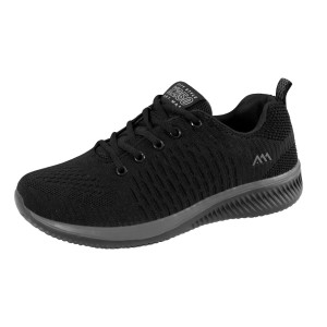 Czarne buty robocze t.b.t. ze sznurowaniem i oddychającą cholewką.