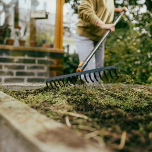 Fiskars Grabie 16-zębne OneClick