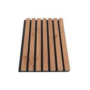 Panel ścienny t.b.t. z efektem drewna i czarnym filcem do dekoracji ścian.