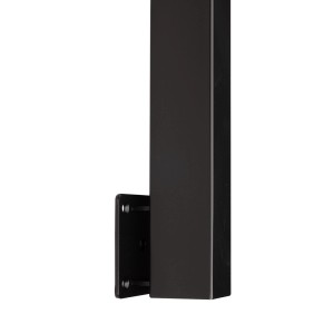 Zbliżenie czarnego wspornika t.b.t. do poręczy i balustrad.