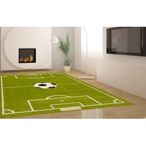 Zielony dywan z motywem boiska do piłki nożnej i piłką, dywan z krótkim włosiem do pokoju dziecięcego.