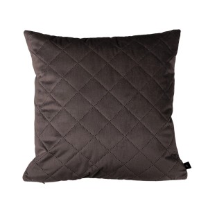 Kwadratowa, pikowana poduszka t.b.t. w kolorze ciemnobrązowym.