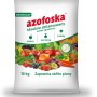 Opakowanie nawozu uniwersalnego Azofoska, odpowiedniego do owoców, warzyw i kwiatów.