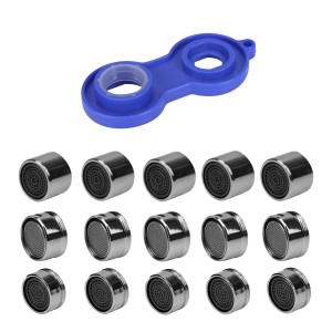 Zestaw dysz mieszających i klucza montażowego do kranów.