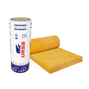 Rolka i mata z żółtej wełny mineralnej.