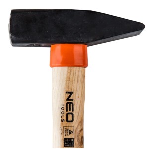 NEO TOOLS Młotek ślusarski z trzonkiem jesionowym - 800 g