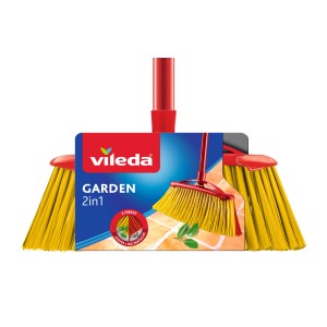 Szczotka ogrodowa Vileda Garden 2w1 z czerwonym trzonkiem i żółtym włosiem. Idealna do czyszczenia na zewnątrz.