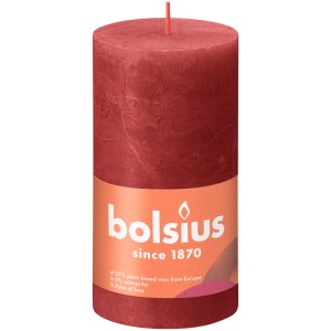 Bolsius Rustik Świeca Shine, delikatna czerwień, 130/68 mm. Klimatyczna świeca filarowa na przytulne chwile.