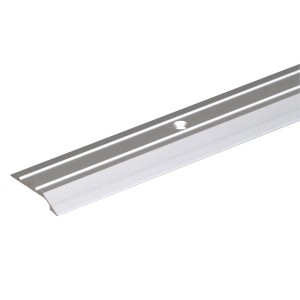 Srebrny profil wyrównujący podłogę z aluminium, o grubości 2 mm, szerokości 30 mm i długości 1000 mm.
