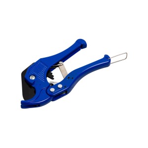 Obcinak do rur LUX PVC 42 mm Classic, niebieskie szczypce do cięcia rur PVC.